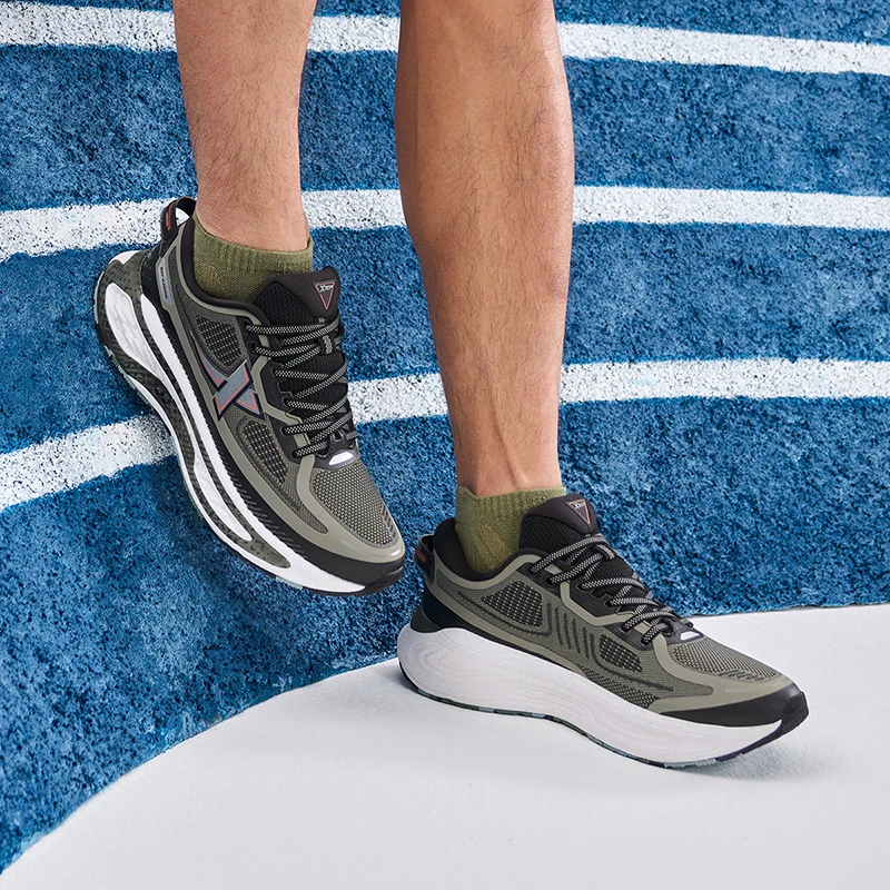 картинка XTEP 9110037 GREEN BLACK от магазина XTEP